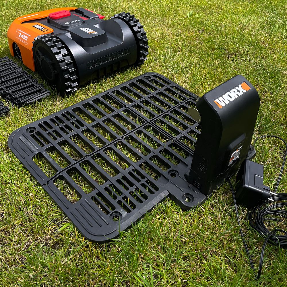 Robot koszący WORX Landroid S300 WR130E – Nowy