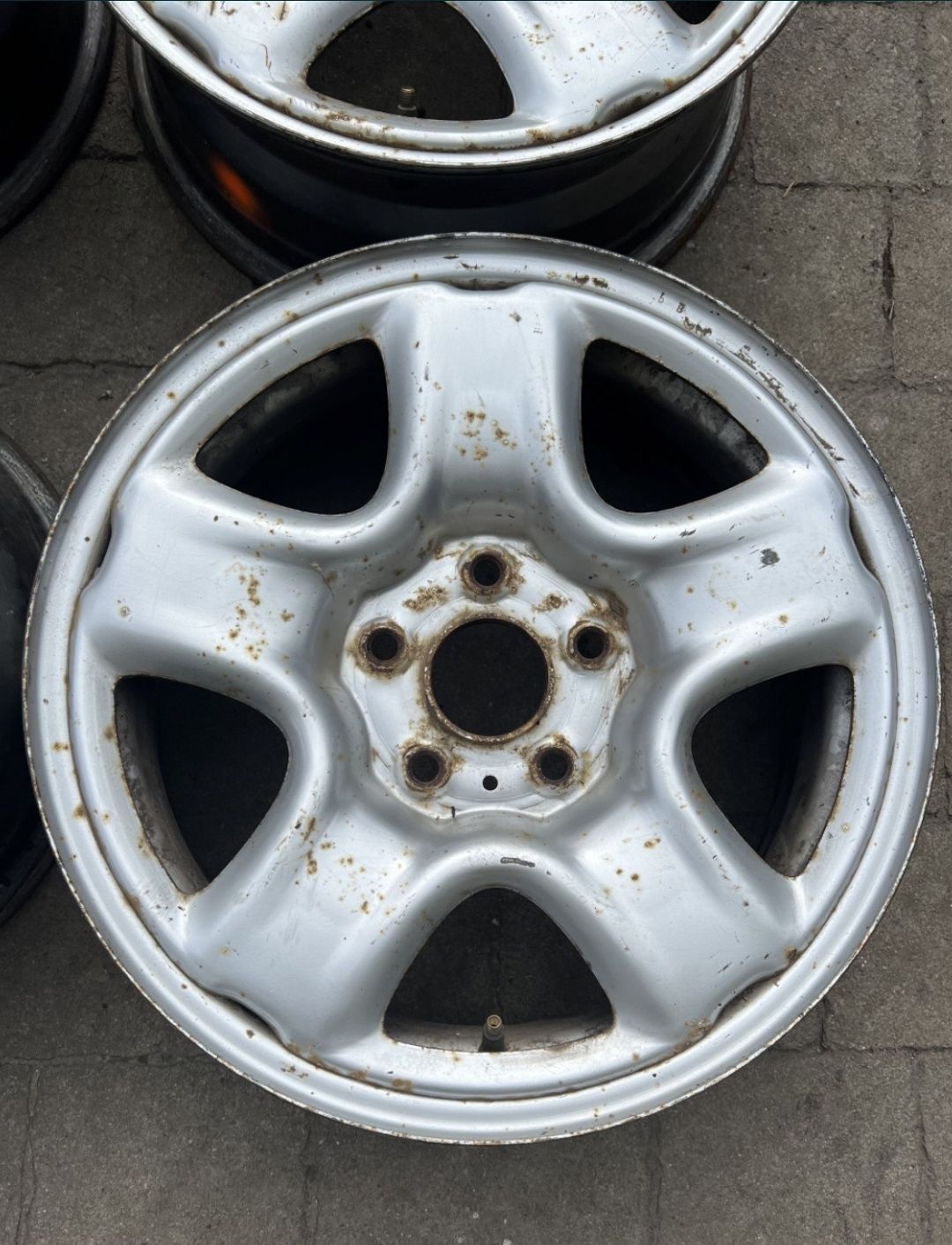 Диски R16 5x114.3