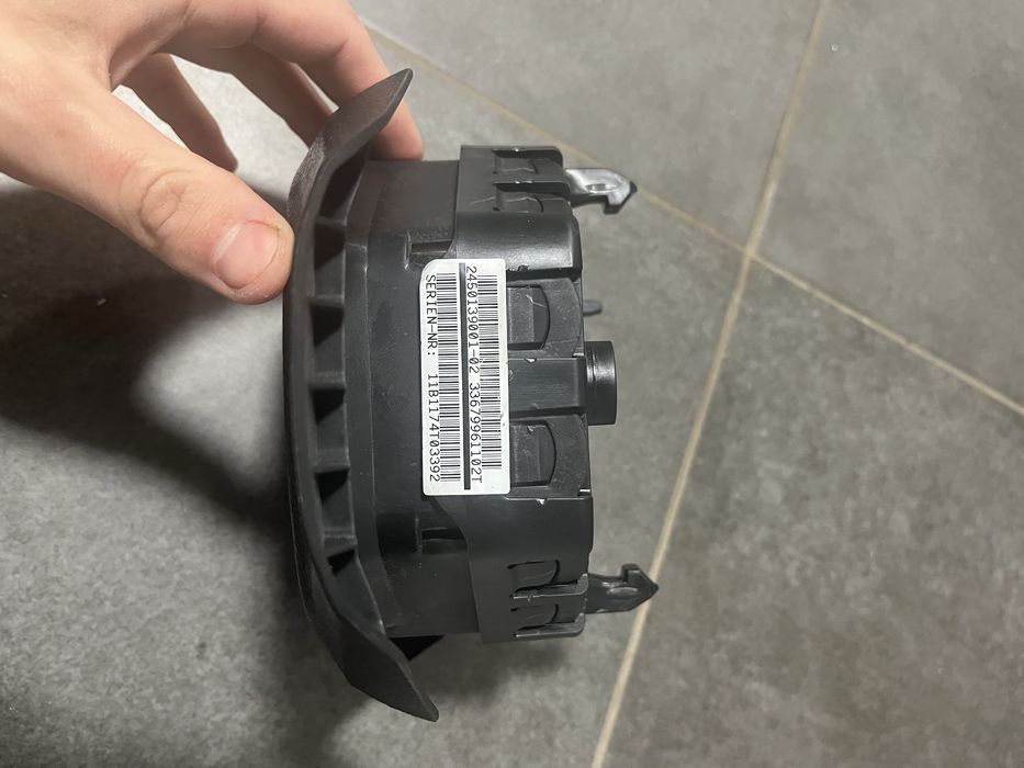 Заглушка airbag BMW F серія (F25)