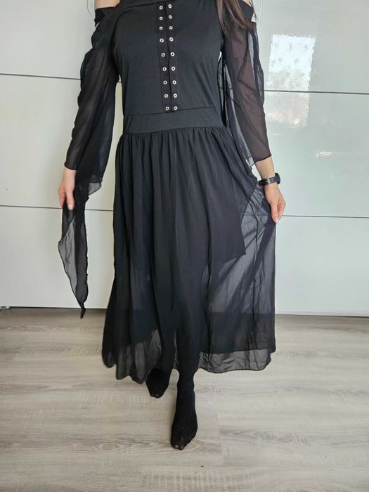 Sukienka czarownicy gotycka na ramiączkach z koronką i wiązaniem