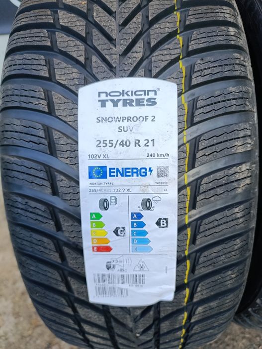 Продам комплект шин Nokian snowproof 2 suv зима 275/35-21;255/40-21