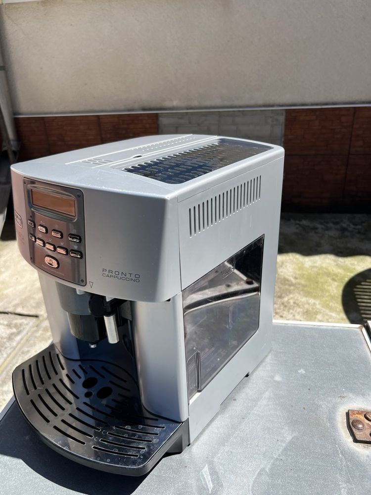 Кофемашина DeLonghi Magnifica Pronto Cappuccino