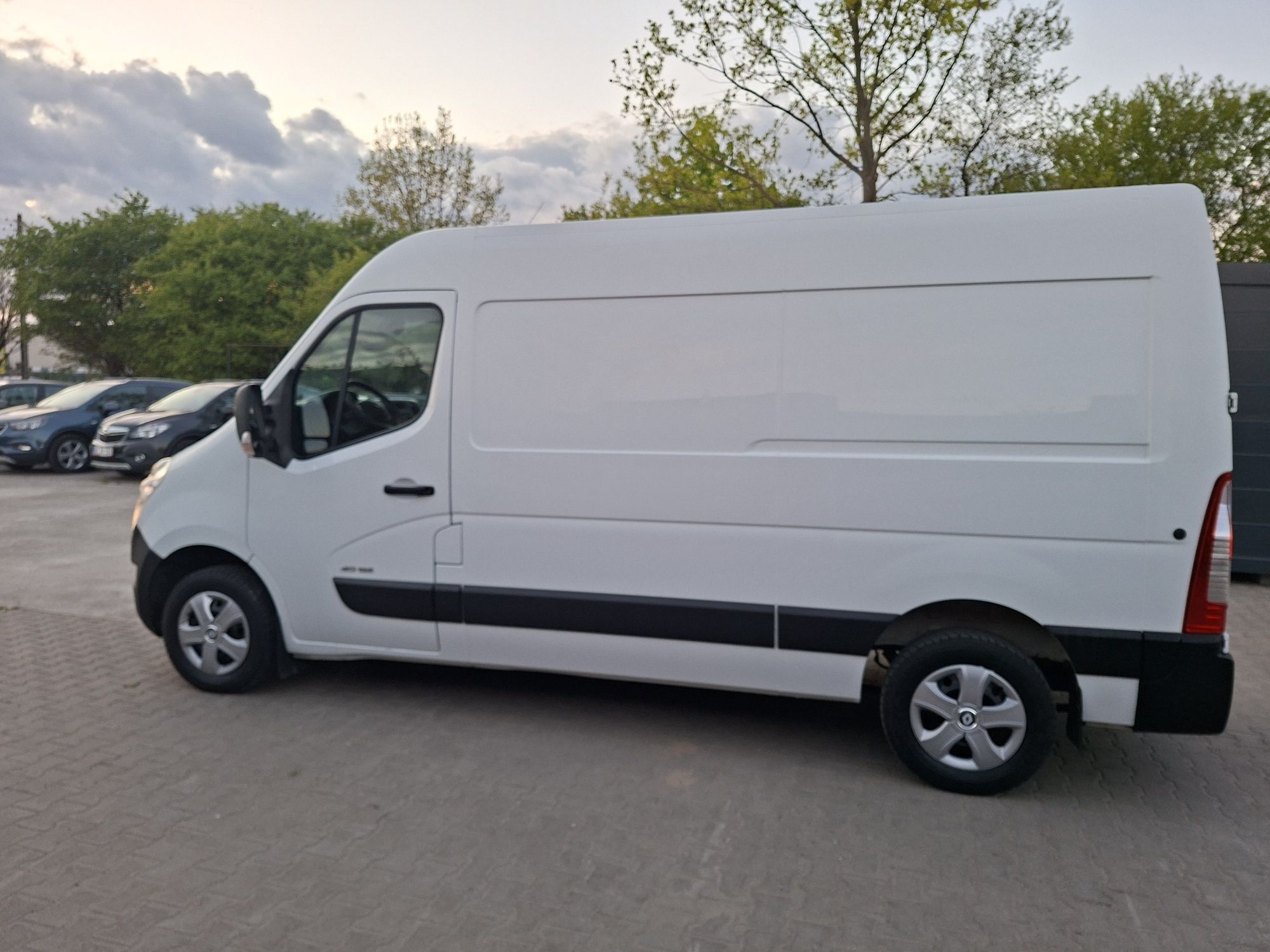 Renault Master lll 2.3 Dci  125KM. L2H2 Sredni Klima Orginał.