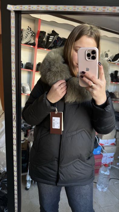 Натуральна зимова куртка з шикарним хутром. Розміри 42,46,48 в наявнос