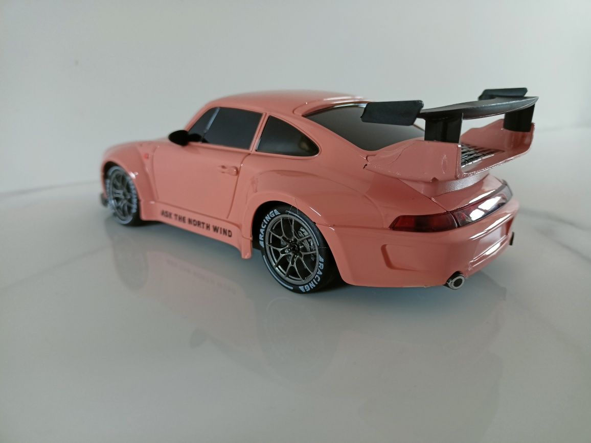 Zdalnie sterowany samochód do driftu z napędem na 4 koła