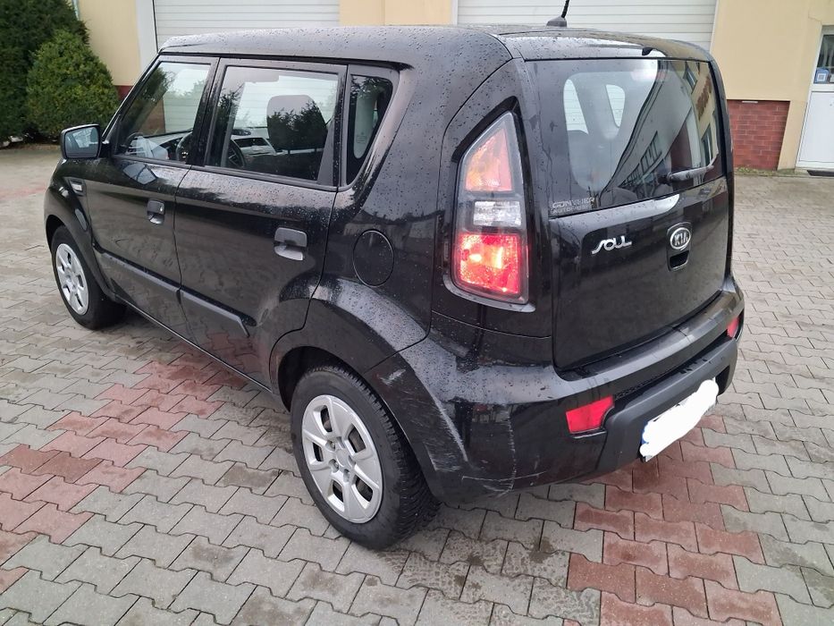 Kia Soul 1.6 benz z klimą modell 2009 do poprawek lakierniczych