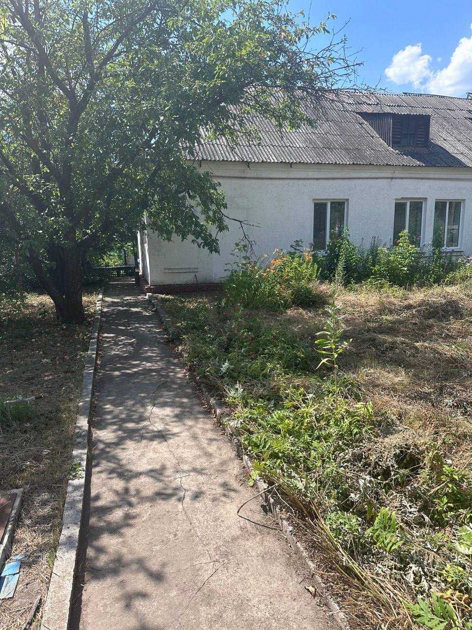 Будинок біля Дніпра