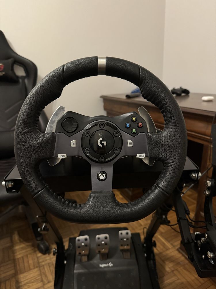 logitech g920 com travão de mão e estrutura