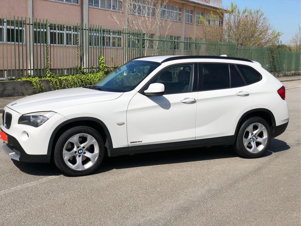 BMW X1 18d para venda