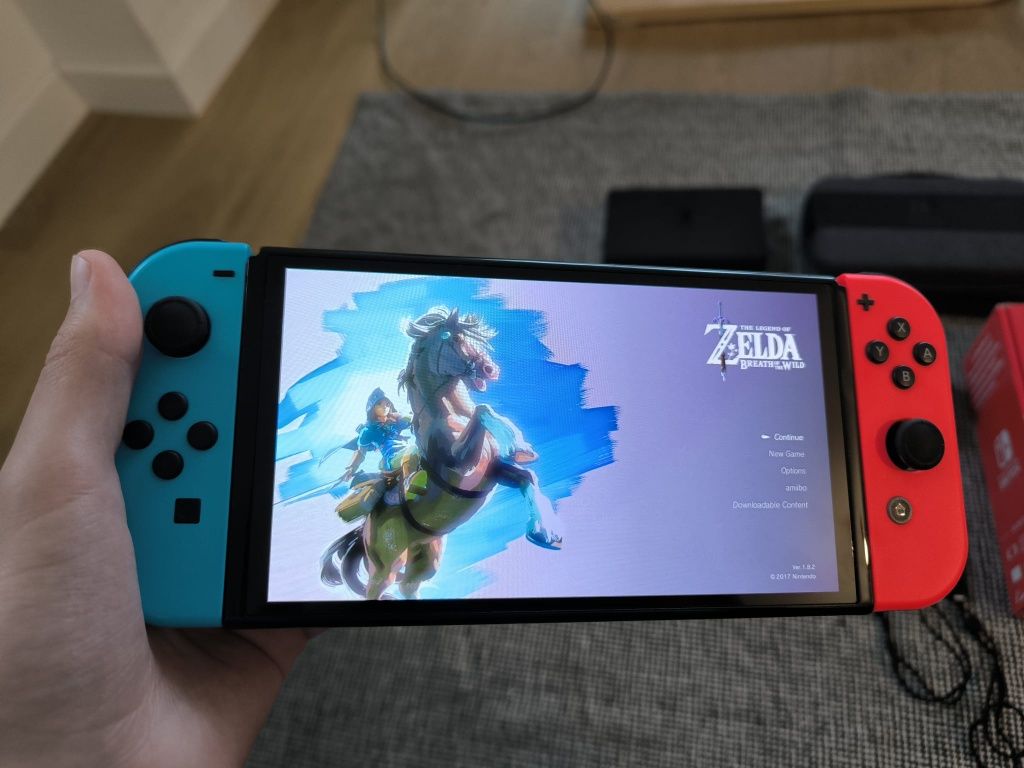 Nintendo Switch OLED z dwiema grami