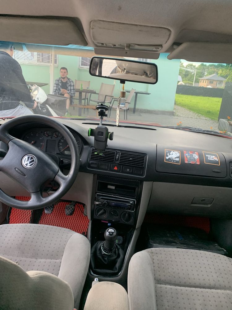 Продам Golf 4 1.4