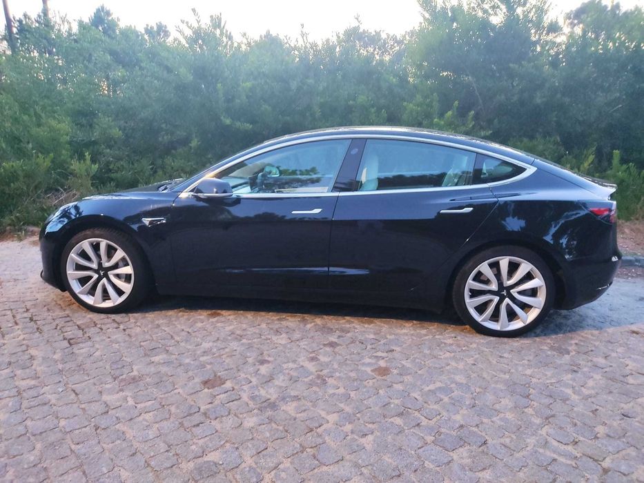 TESLA Model 3 Long Range Dual Motor Full Extras [17.480€+ IVA]