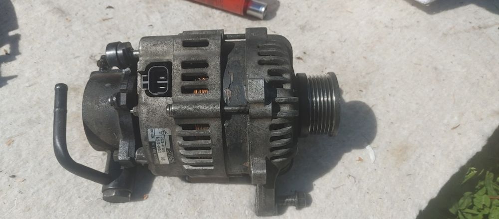 Alternator KIA CARENES 3