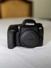 Canon EOS 77D (Corpo)