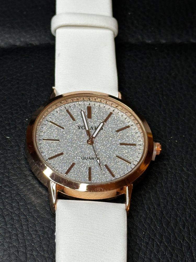 Zegarek YOLAKO Qwartz
