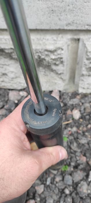 Амортизатор Mercedes W212