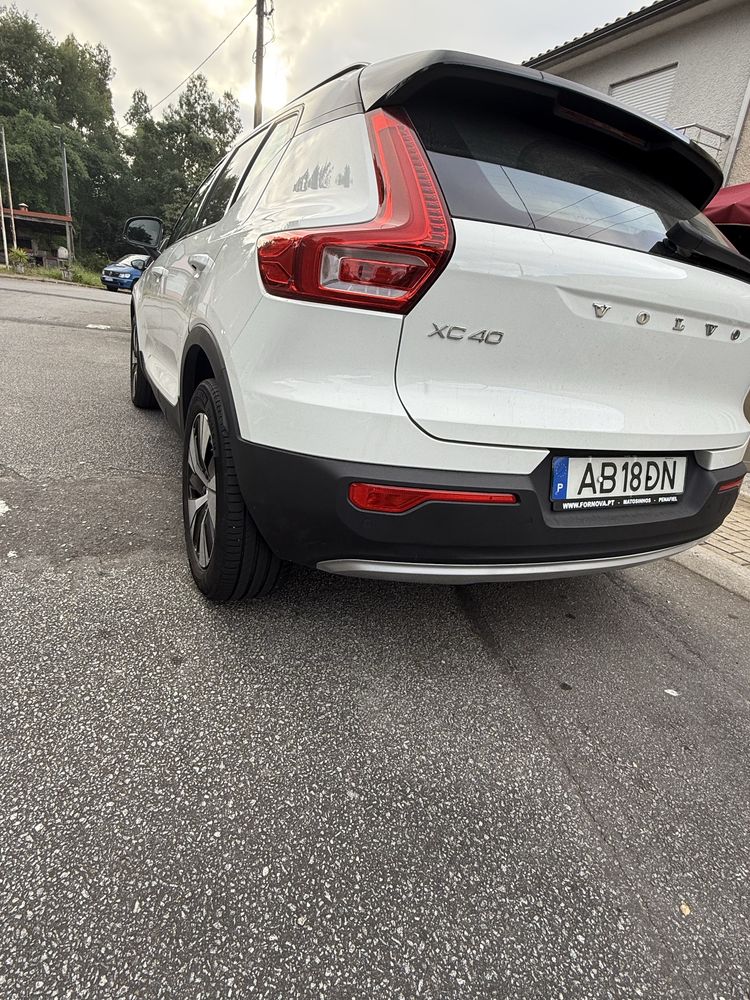 Volvo xc40  plug in hybrid