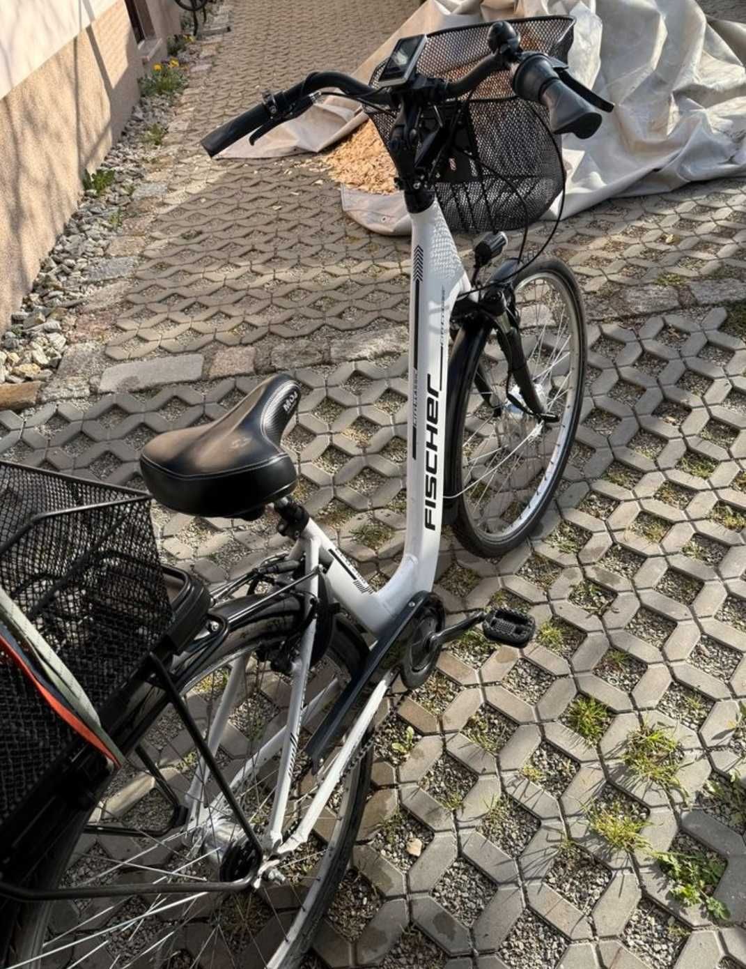 Rower FISCHER elektryczny elektryk e-bike ECU 2100 shimano nexus bialy