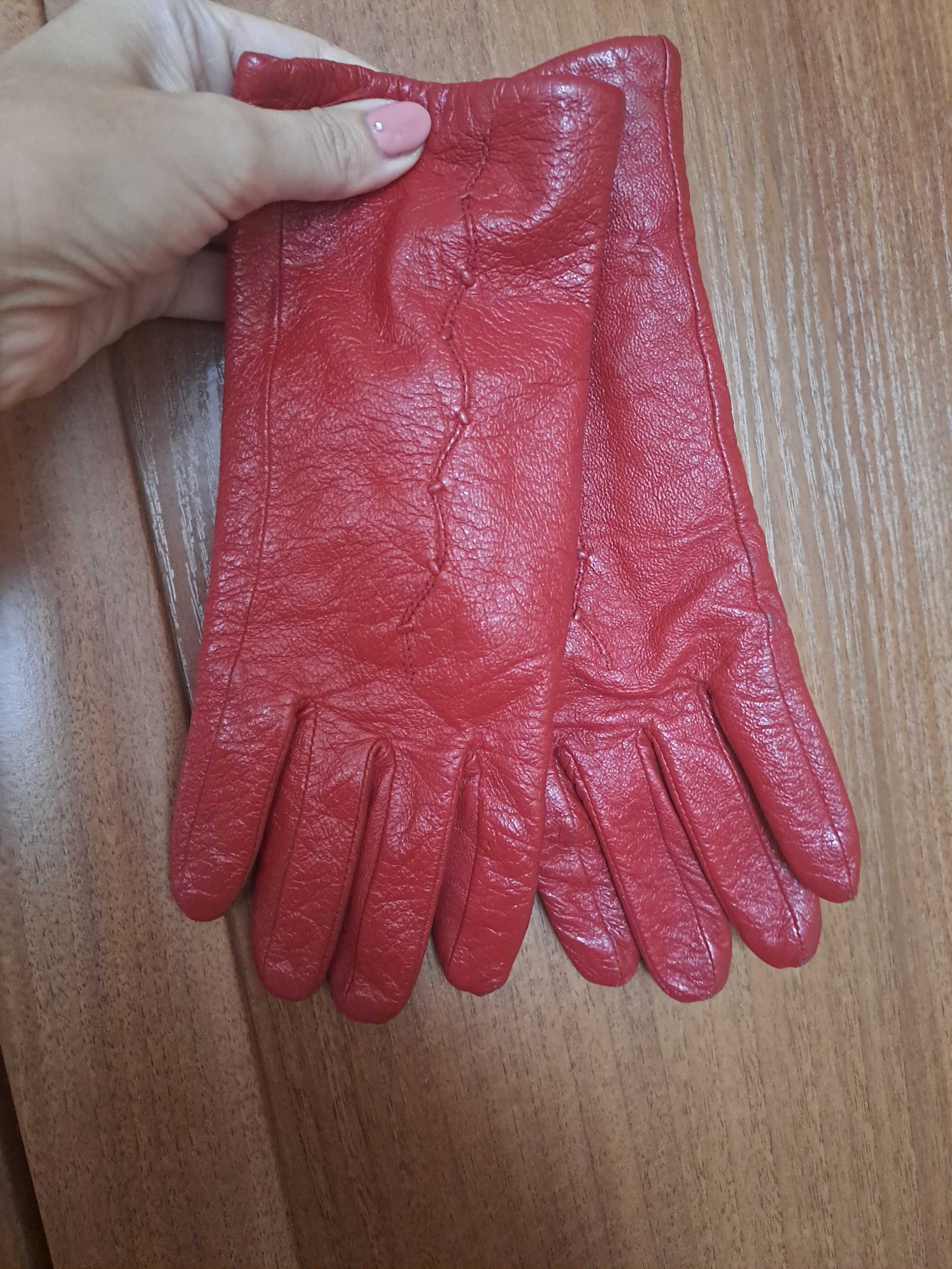 Skórzane damskie rękawiczki klasyczna czerwień rozmiar S