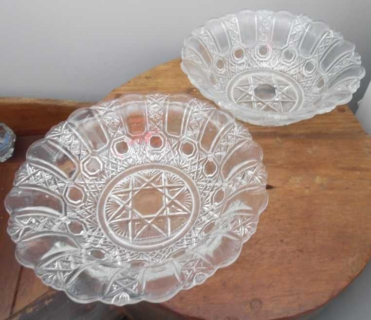 Fruteiras Vintage, em Vidro Moldado – Dois Tamanhos
