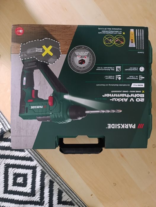 шуруповерт 2800гр.Набор торс. бит,перфоратор