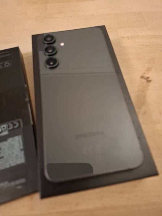 Samsung S24 FE - Novo