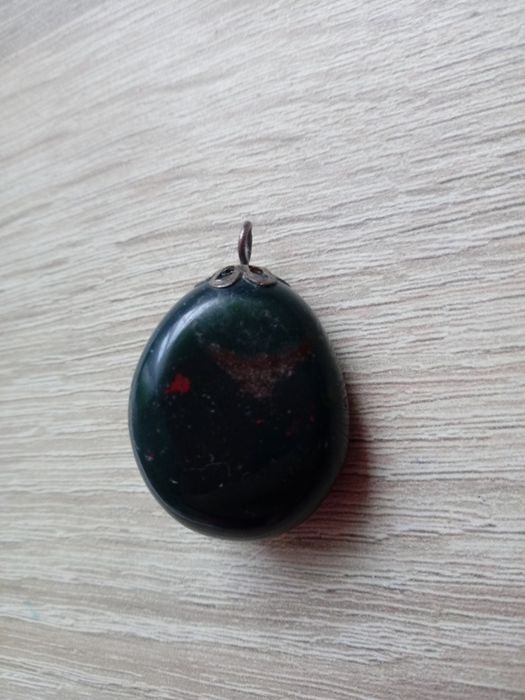 Wisiorek zawieszka kamyk zielony