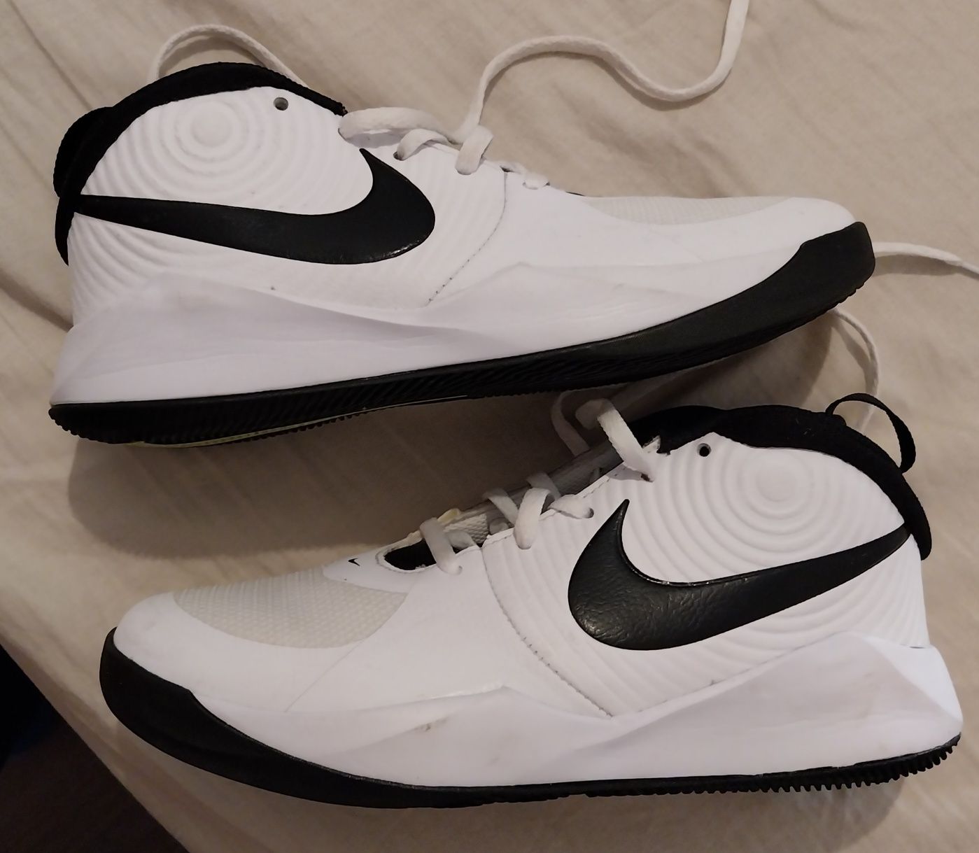 Sapatilhas de Basketball Nike tamanho 38