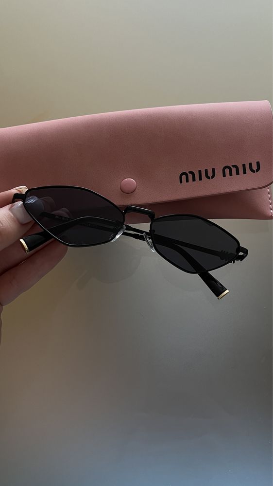 okulary miu miu czarne