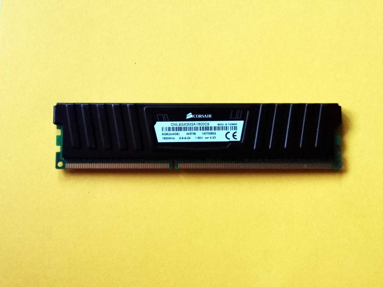 DDR3 4GB CoRsaiR VengeAnce 12800 -Komputer