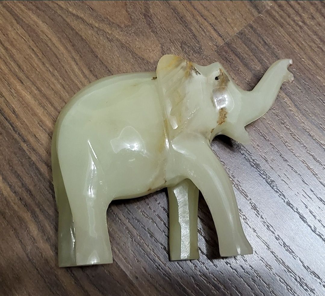 Слон из оникса, 14 см в подарочной упаковке
