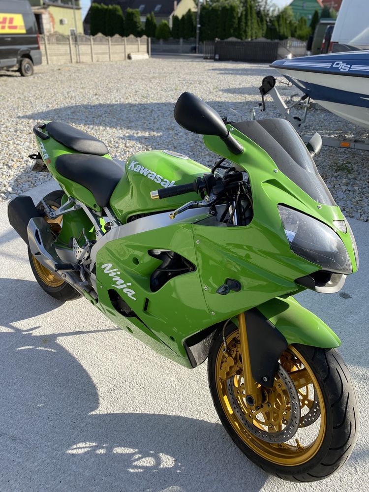 Kawasaki Ninja 900