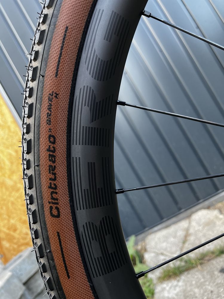 Rower gravelowy Riverside GCR karbonowy Sram Rival Etap AXS