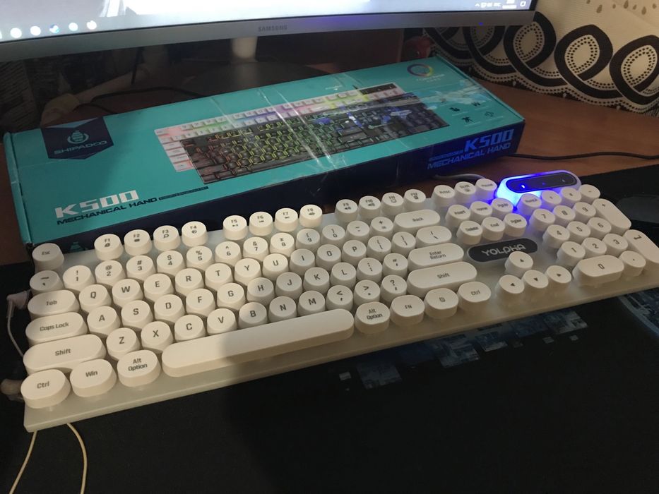 Проводная клавиатура