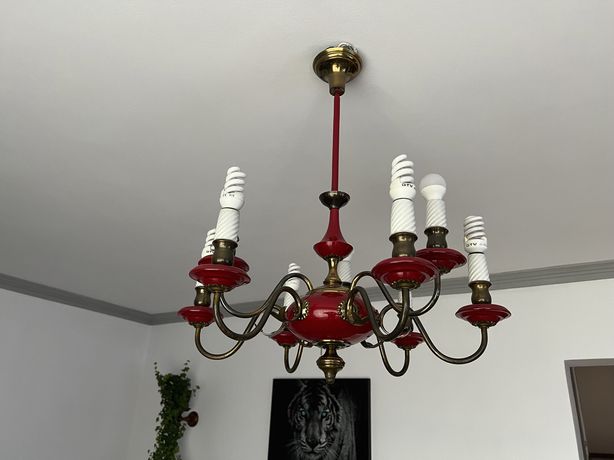 Czerwona lampa vintage z kompletem żarówek