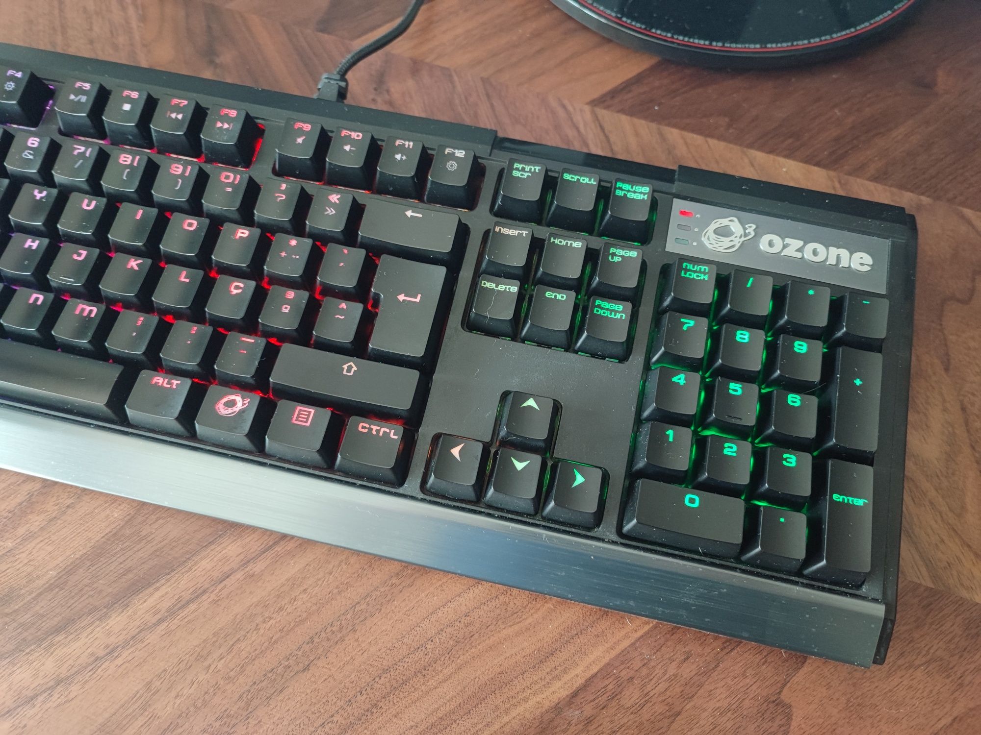 Teclado Ozone Strike X30 Mecanico RGB