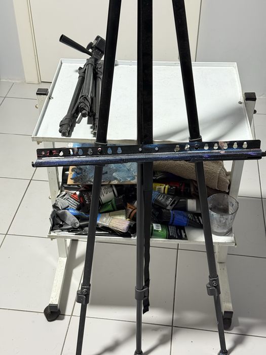 Cavalete pintura da Walimex com acrílicos