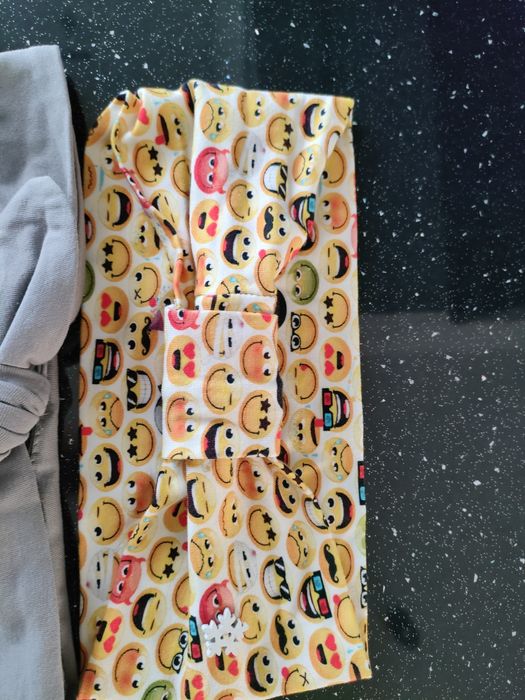 Dwie opaski szerokie dla dziewczynki 6-10 emotki pin up