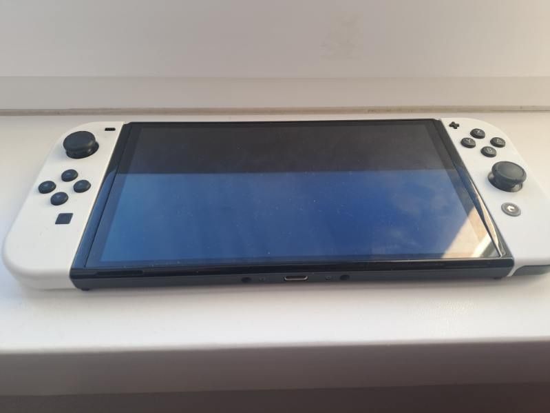 Nintendo switch oled biały