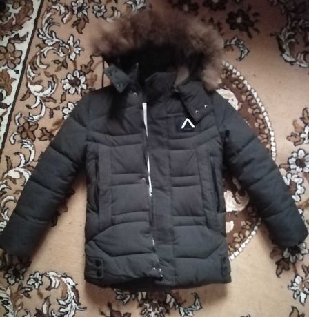 Зимова куртка пуховик на хлопчика 8 років