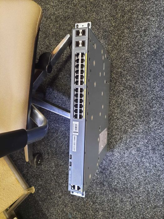 Комутатор, маршрутизатор Cisco Catalyst 2960X 24GigE
