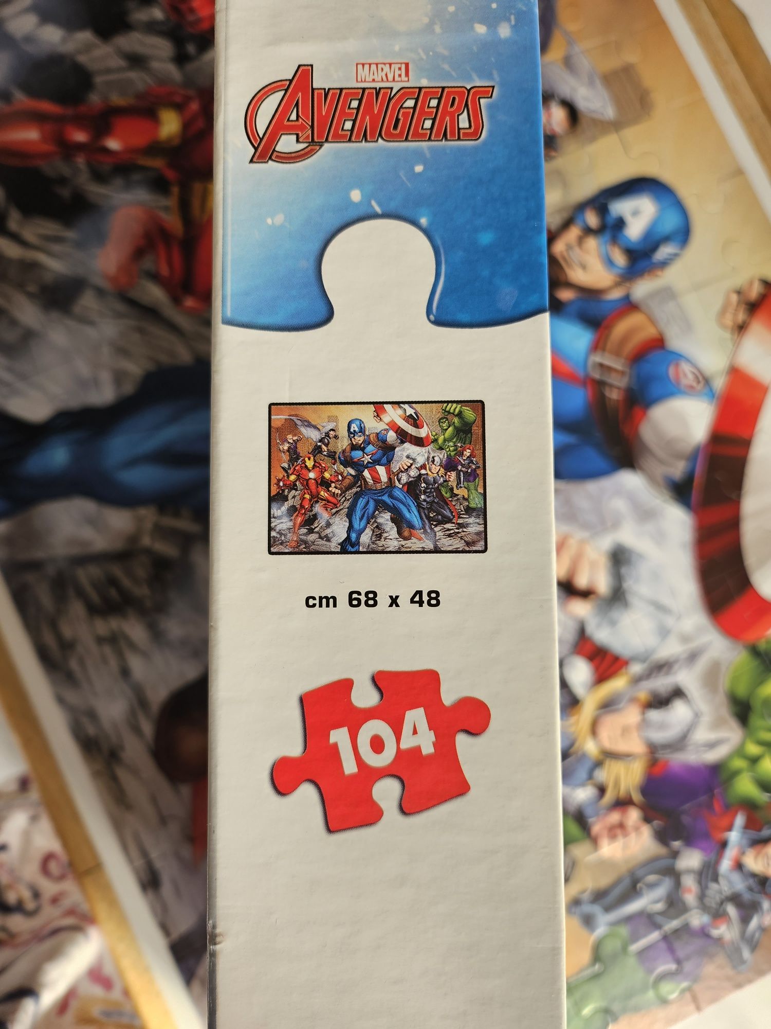 Puzzle Avengers  68x48cm da Marvel