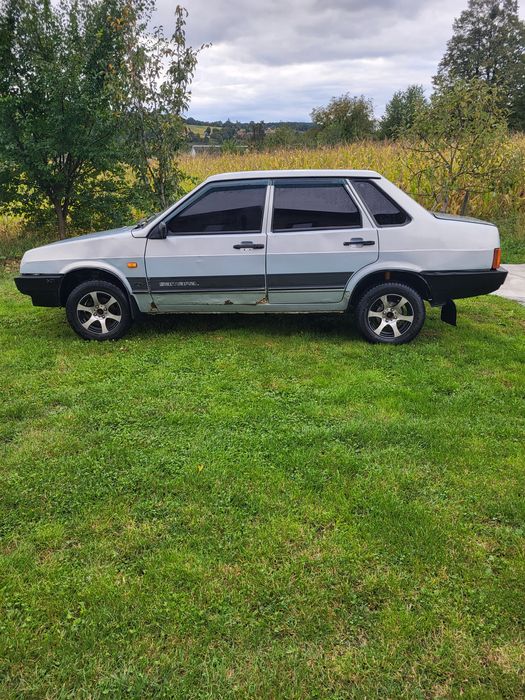 Продам ВАЗ 21099