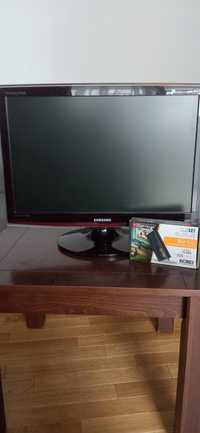 Sprzedam monitor z tunerem TV Samsung 24 cale .