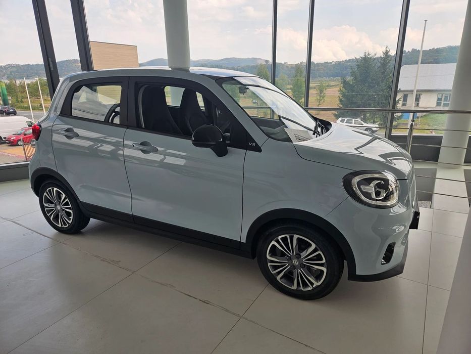 Leapmotor T03 Elektryk, 4miejsca, kamera, szklany dach, alu, do 370km w mieście.