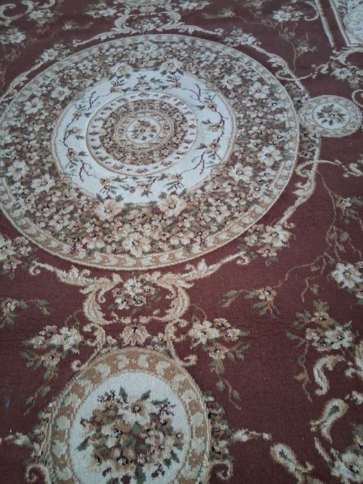 Dywan 220/160cm piękny,duzy