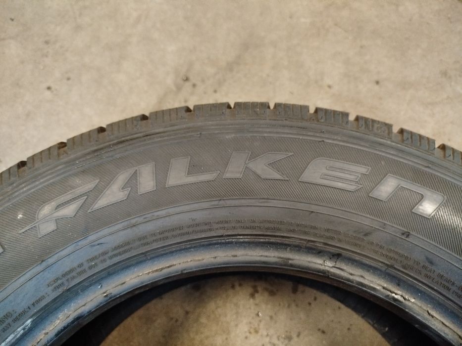 Opony zimowe Falken 215/65R16C
