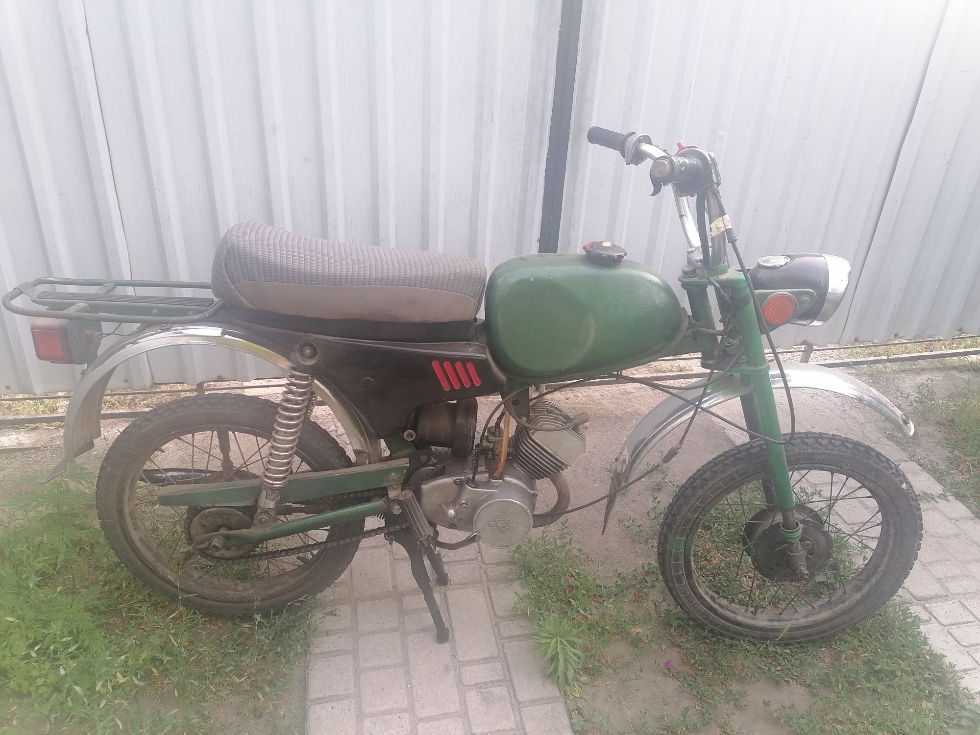 Продам мопед Карпати