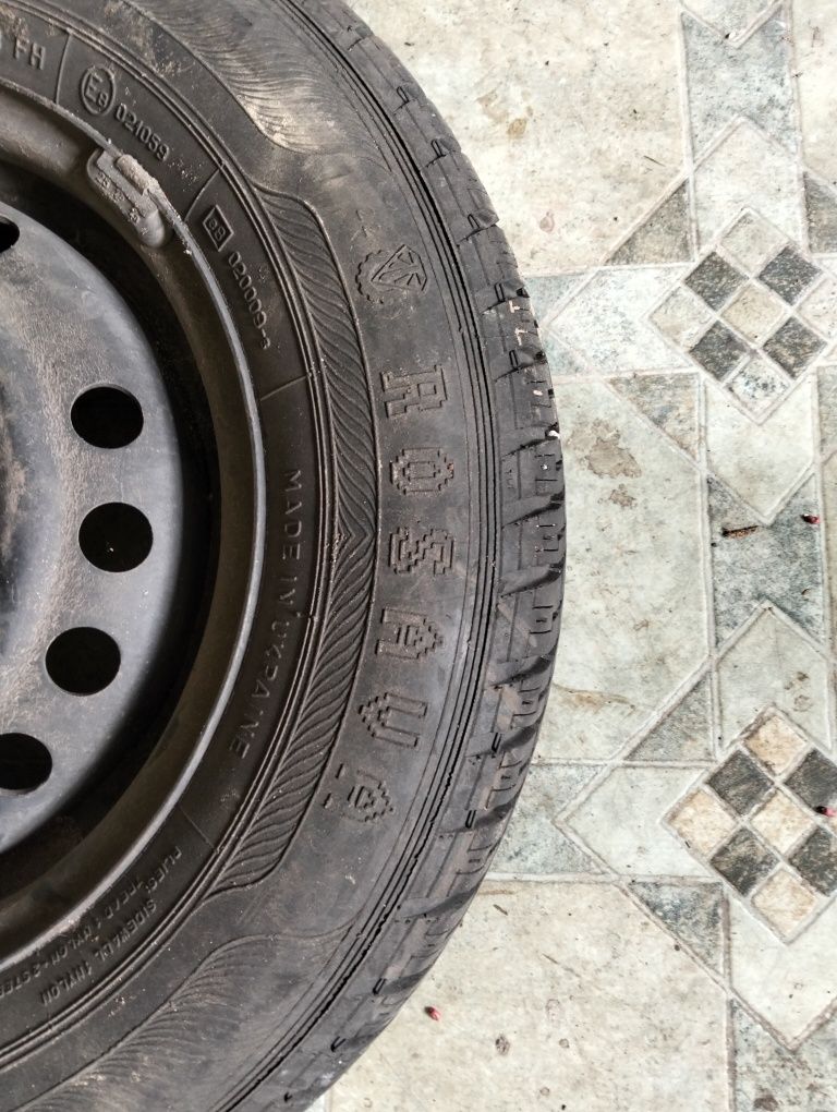 Продам запасне колесо в зборі  R13