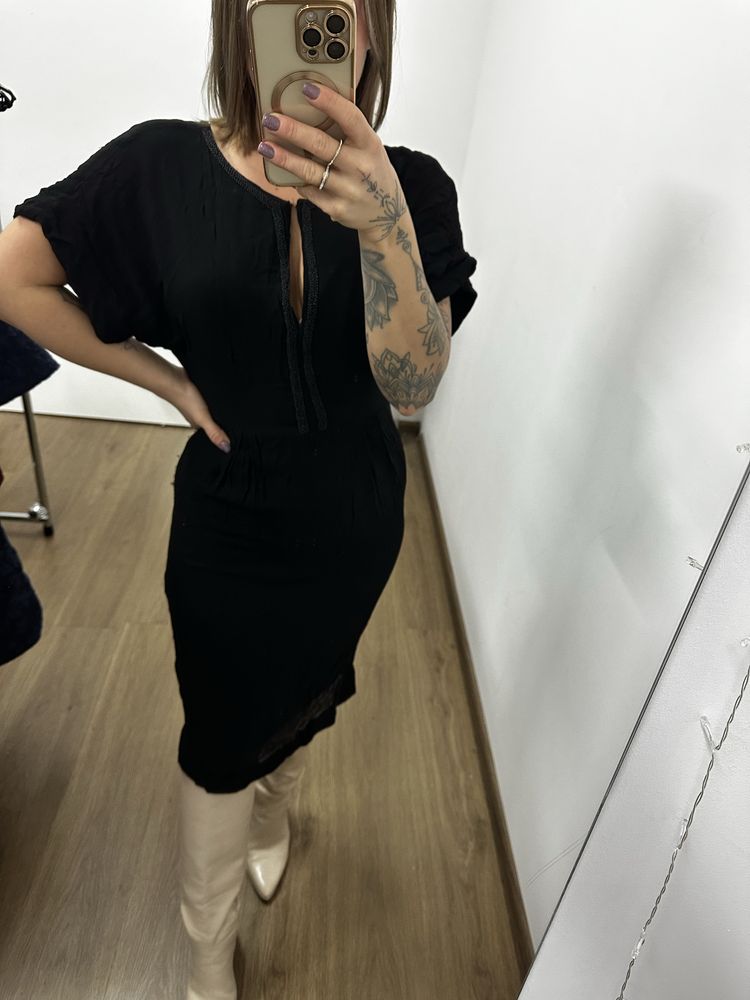 Czarna sukienka noa noa